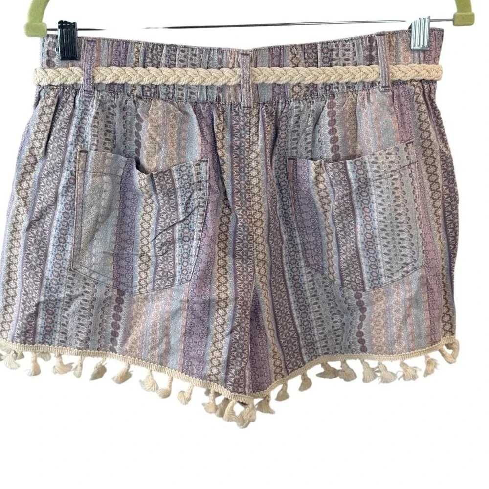 Boho Tassel Hem Micro Shorts large - Picture 3 of 6